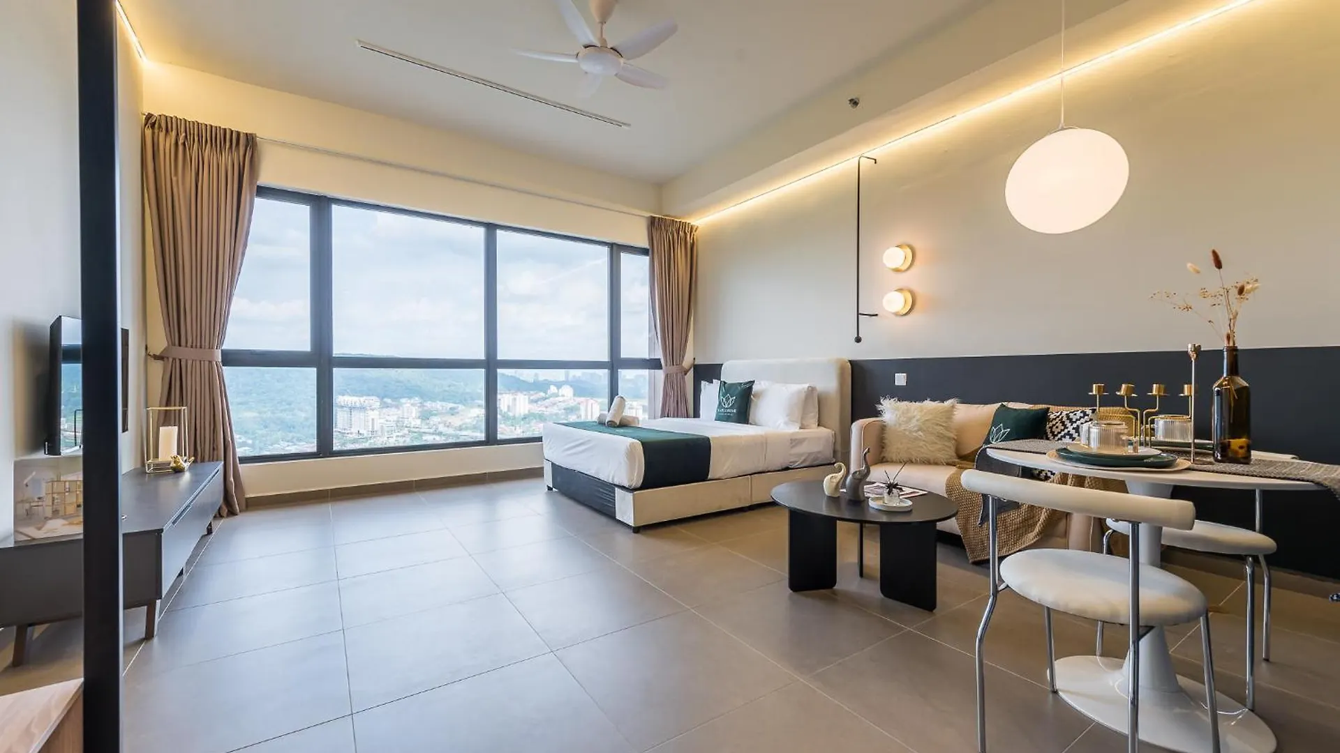 13 Mossaz Skypool 5Mins To 1U And Ikea Atempire City By Light House Petaling Jaya