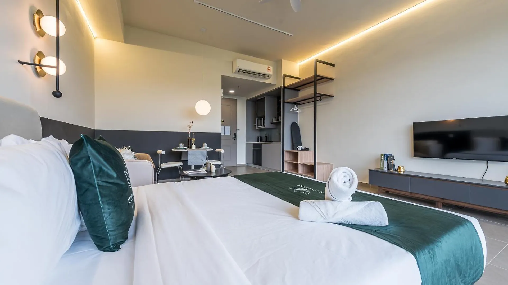 Apartment 13 Mossaz Skypool 5Mins To 1U And Ikea Atempire City By Light House Petaling Jaya