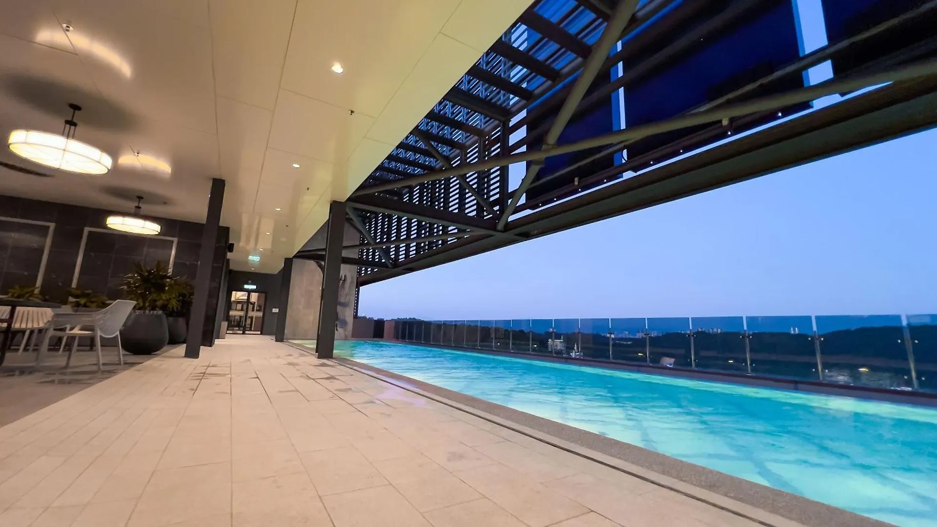 13 Mossaz Skypool 5Mins To 1U And Ikea Atempire City By Light House Petaling Jaya Malaysia
